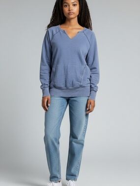 GreenTea Heathered Light Blue Pullover Top